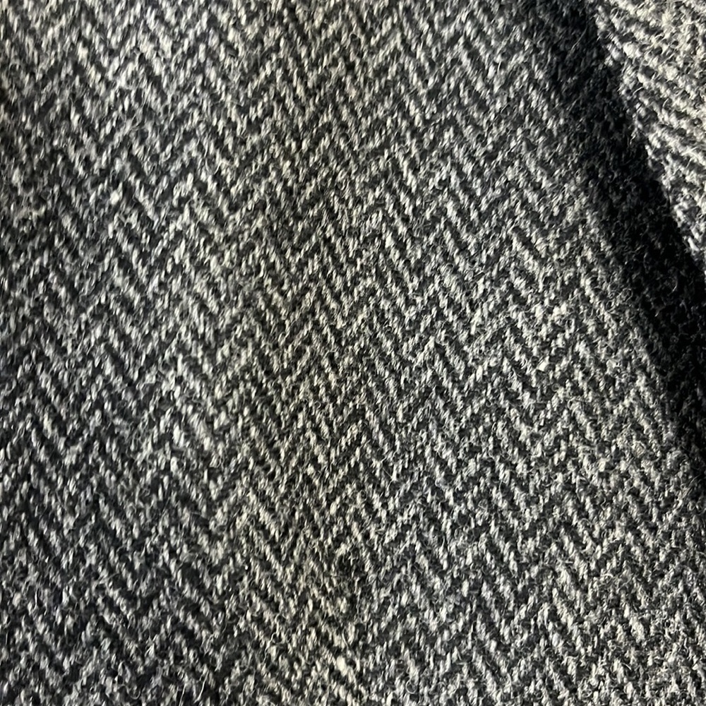 Lands' End Women's Herringbone Wool Blazer in Charcoal and Black - Picture 4 of 7